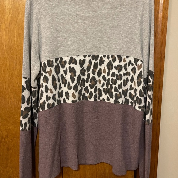 Chance or Fate Long-Sleeve Zebra Top - Picture 2 of 3